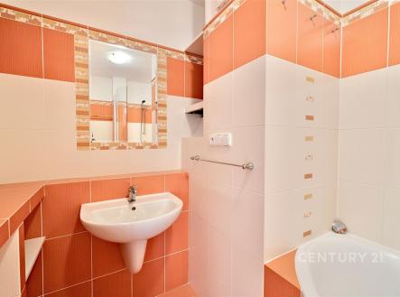 Pronájem bytu, 3+kk, 63 m²