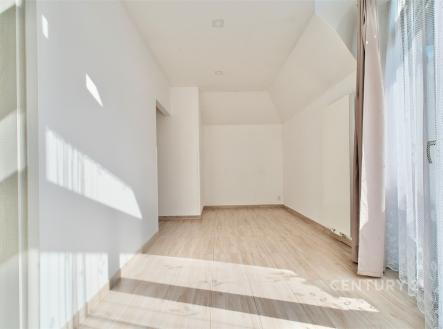 Pronájem bytu, 1+1, 27 m²