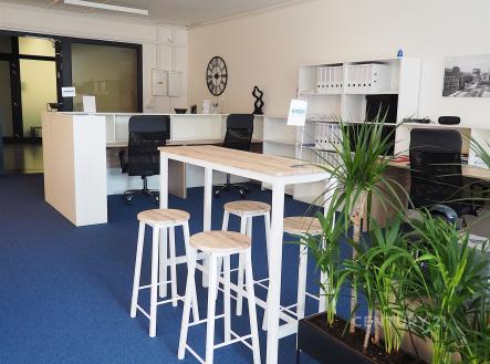 Pronájem kanceláře, 130 m²