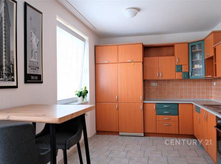 Pronájem bytu, 2+kk, 60 m²