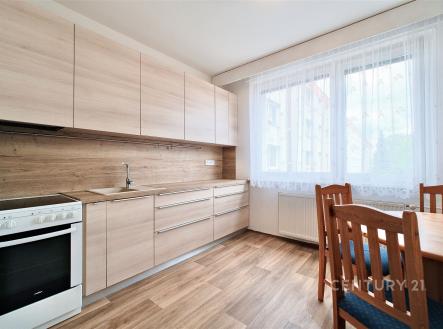 Pronájem bytu, 2+1, 60 m²