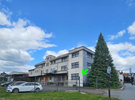 Pronájem - obchodní prostor, 76 m²