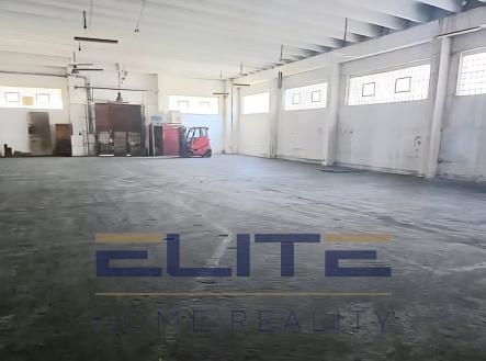 Pronájem komerčního objektu, sklad, 700 m²