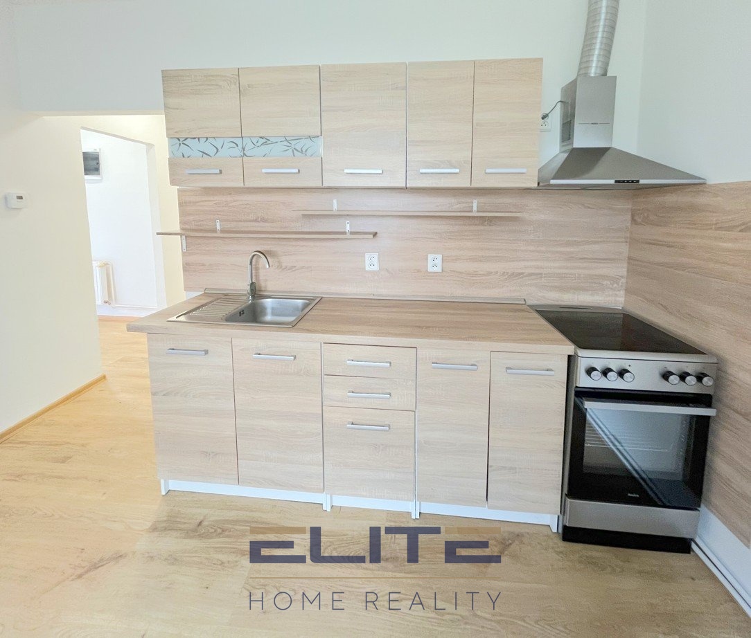 00127_pokoj_kuchyně