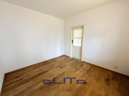 Pronájem bytu, 1+1, 33 m²