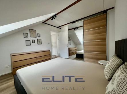 Pronájem bytu, 2+kk, 44 m²