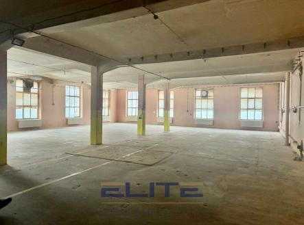 Pronájem komerčního objektu, sklad, 480 m²