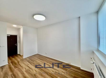 Pronájem bytu, 2+kk, 33 m²