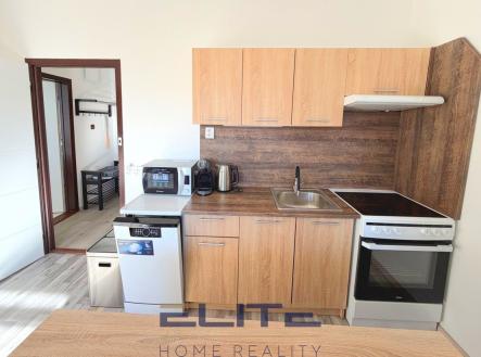 Pronájem bytu, 2+kk, 43 m²