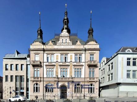 Pronájem kanceláře, 775 m²