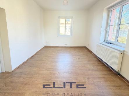 Pronájem bytu, 2+1, 48 m²