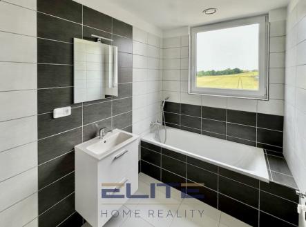 Pronájem bytu, 3+kk, 87 m²