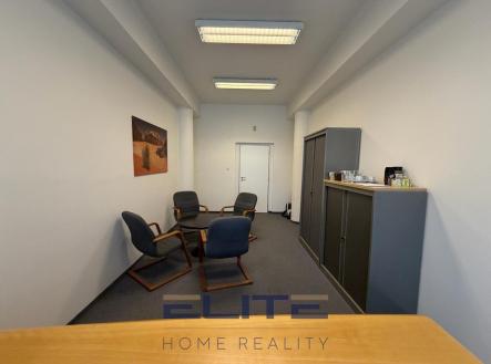 Pronájem kanceláře, 21 m²