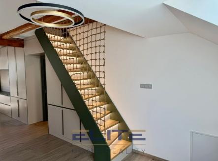 Pronájem bytu, 3+kk, 102 m²