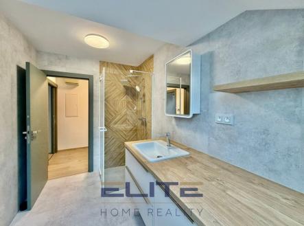 Pronájem bytu, 3+kk, 102 m²