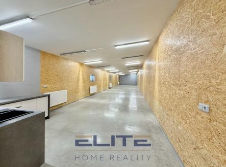 Pronájem komerčního objektu, sklad, 126 m²