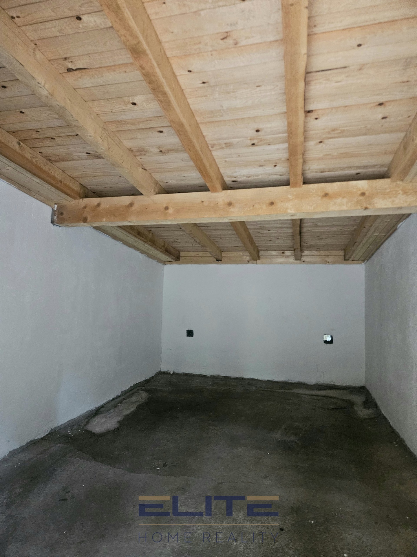 Garáž