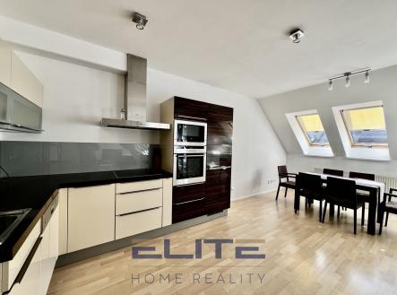 Pronájem bytu, 3+kk, 76 m²