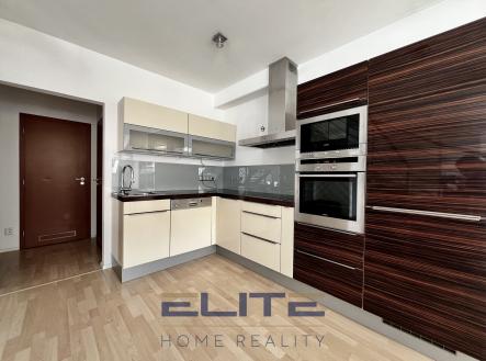 Pronájem bytu, 3+kk, 76 m²