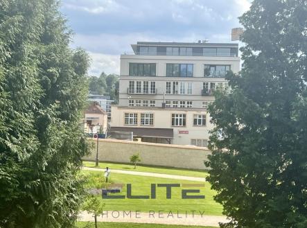 Pronájem bytu, 1+kk, 40 m²
