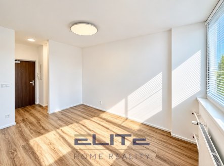 Pronájem bytu, 2+kk, 33 m²