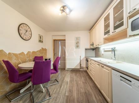 Prodej - dům/vila, 205 m²