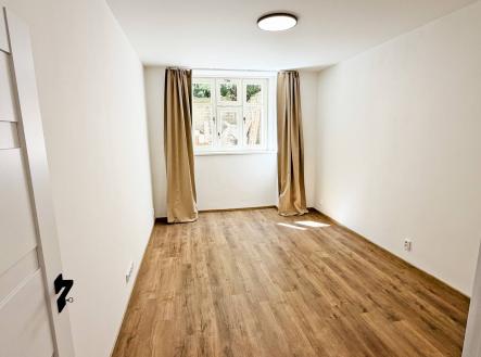 Pronájem bytu, 2+kk, 45 m²
