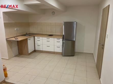 Pronájem bytu, 1+kk, 33 m²