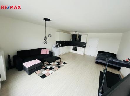 Pronájem bytu, 1+kk, 50 m²