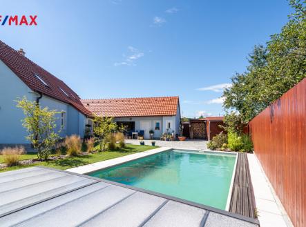 Pronájem domu/vily, 310 m²