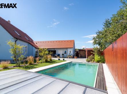 Pronájem domu/vily, 310 m²