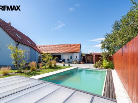 Pronájem domu/vily, 310 m²