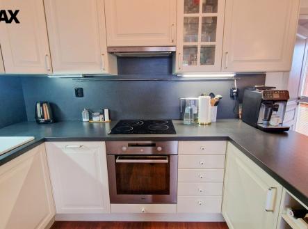 Pronájem bytu, 3+kk, 65 m²