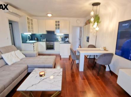 Pronájem bytu, 3+kk, 65 m²