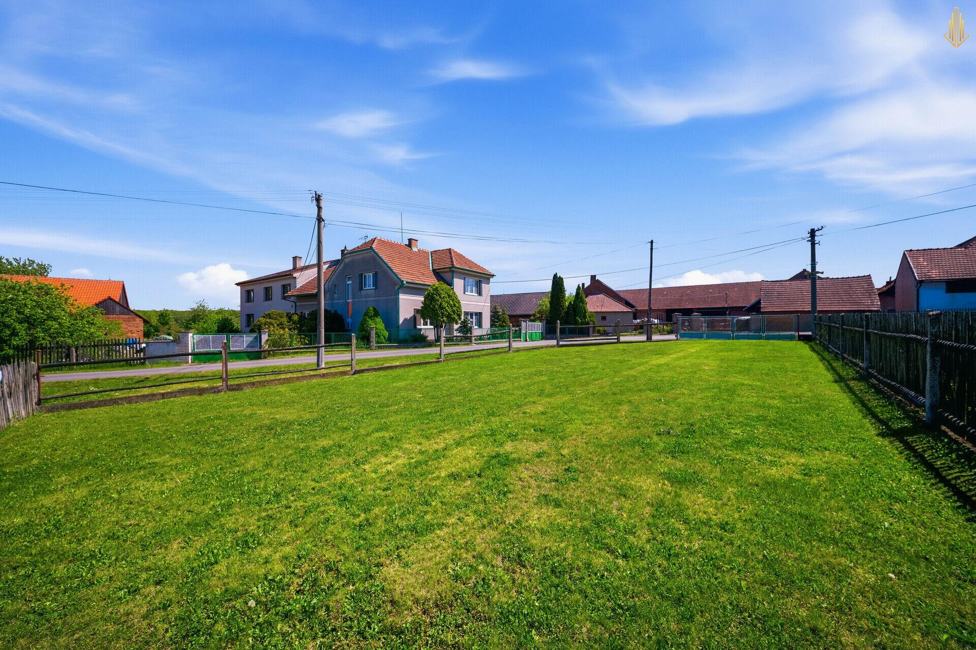 Prodej zahrady 369 m² , Boharyně