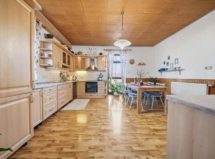 Prodej bytu, 3+1, 90 m²