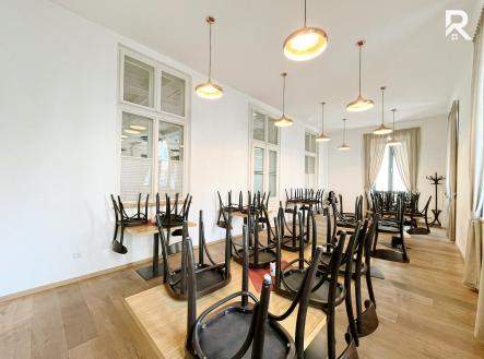 Pronájem restaurace, 400 m²