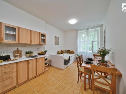 Pronájem bytu, 2+1, 80 m²