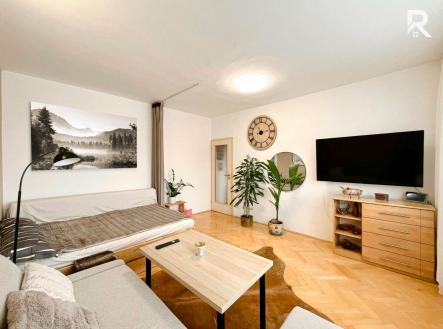 Pronájem bytu, 1+1, 37 m²