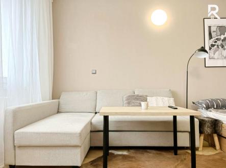 Pronájem bytu, 1+1, 37 m²