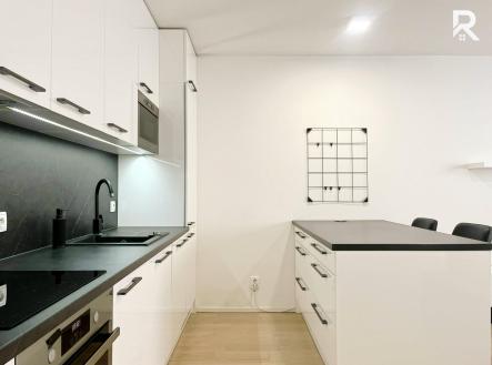 Pronájem bytu, 1+kk, 36 m²