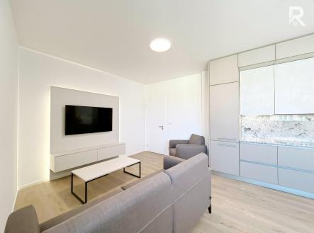 Pronájem bytu, 2+kk, 71 m²