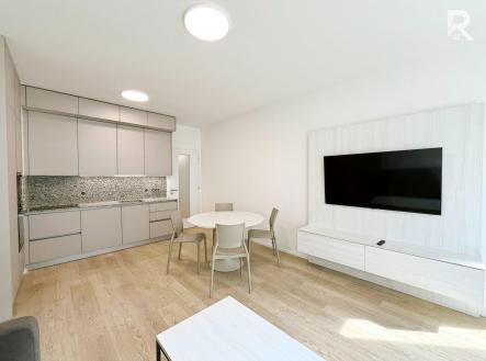 Pronájem bytu, 2+kk, 67 m²