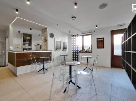 Prodej hotel, 391 m²