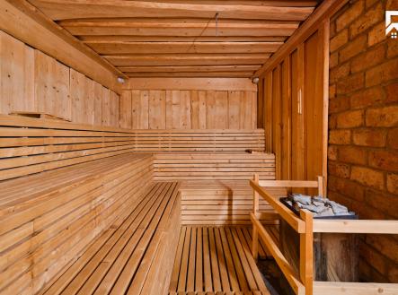 Prodej komerčního objektu, jiný, 391 m²