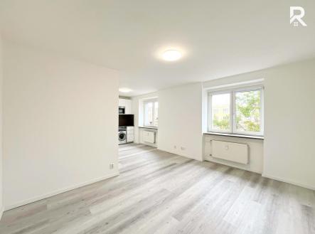 Pronájem bytu, 1+kk, 28 m²