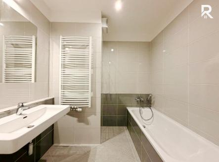 Pronájem bytu, 3+kk, 75 m²