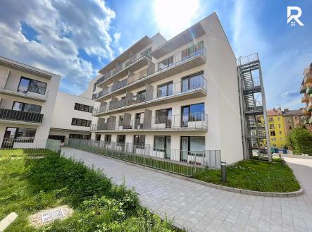 Pronájem bytu, 1+kk, 27 m²