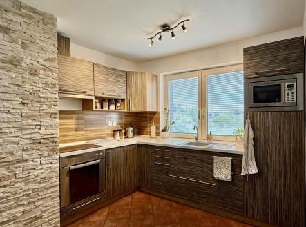 Pronájem bytu, 2+1, 65 m²