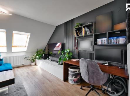 Pronájem bytu, 3+kk, 87 m²